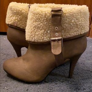 Heeled boots